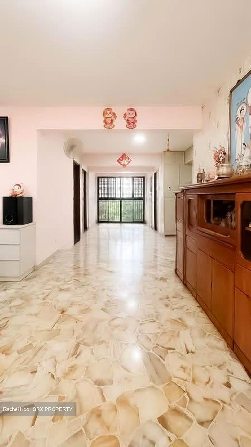 Blk 523 Jurong West Street 52 (Jurong West), HDB 5 Rooms #558126021